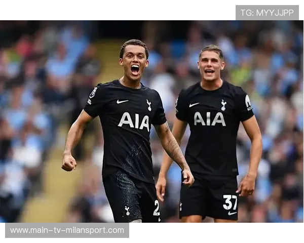 热刺边后卫贡献关键助攻,球队逆转取胜,热刺后卫引援 热刺边后卫贡献关键助攻,球队逆转取胜,热刺后卫引援