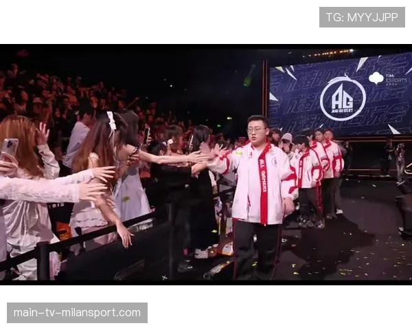 中国战队13连胜冲进总决赛